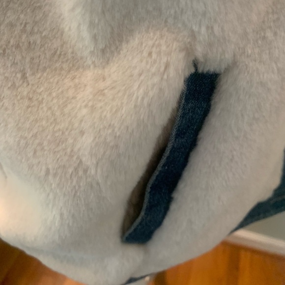 Carole Christian denim & faux sheep vest, size M - Picture 4 of 7